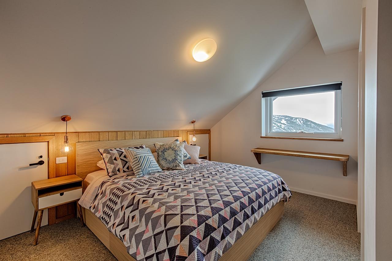 Le Chalets- King Of The Mountain- Sleeps 18 By Abm Falls Creek Eksteriør billede